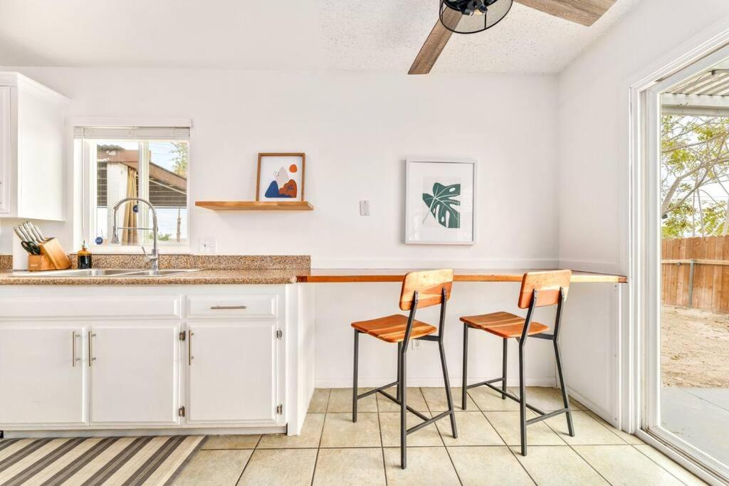 Palm Vista Retreat *Hot Tub/Cowboy Pool/Hammocks* Joshua Tree Exterior foto