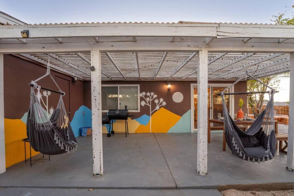 Palm Vista Retreat *Hot Tub/Cowboy Pool/Hammocks* Joshua Tree Exterior foto